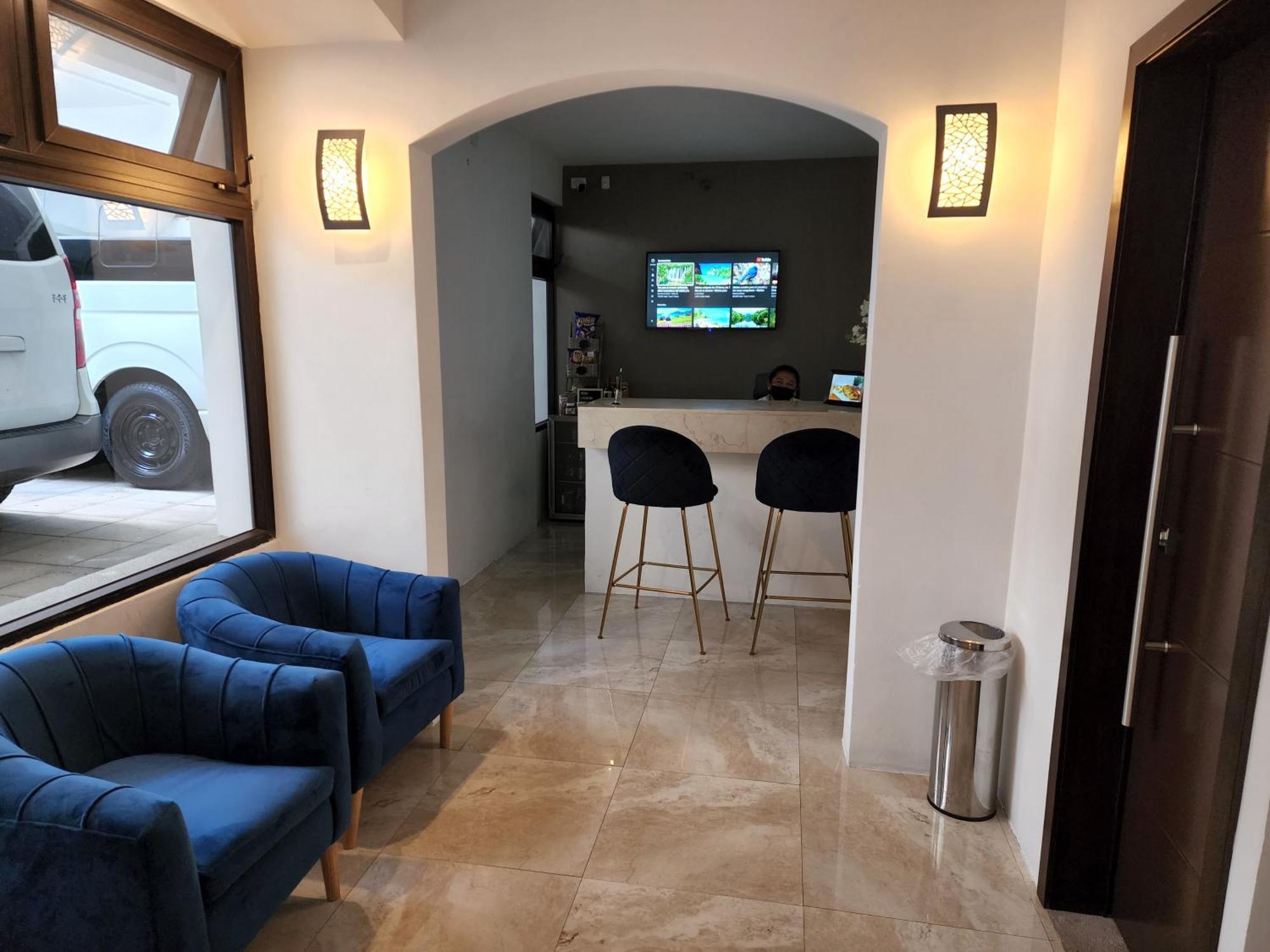 L'Aurora Inn Guatemala City ภายนอก รูปภาพ